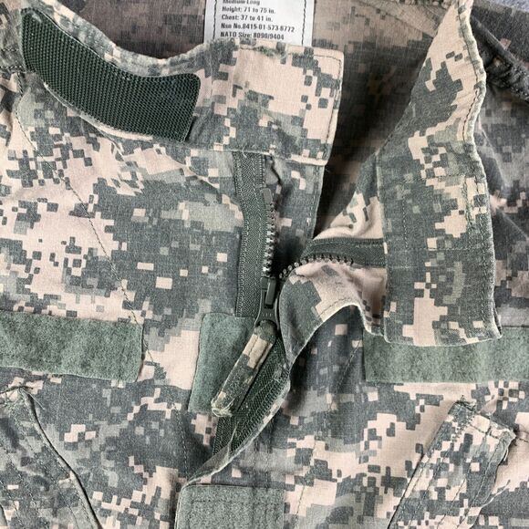 US Military Coat Mens Medium Long FR Flame Resistant Digital Camo Combat BDU - Picture 5 of 14